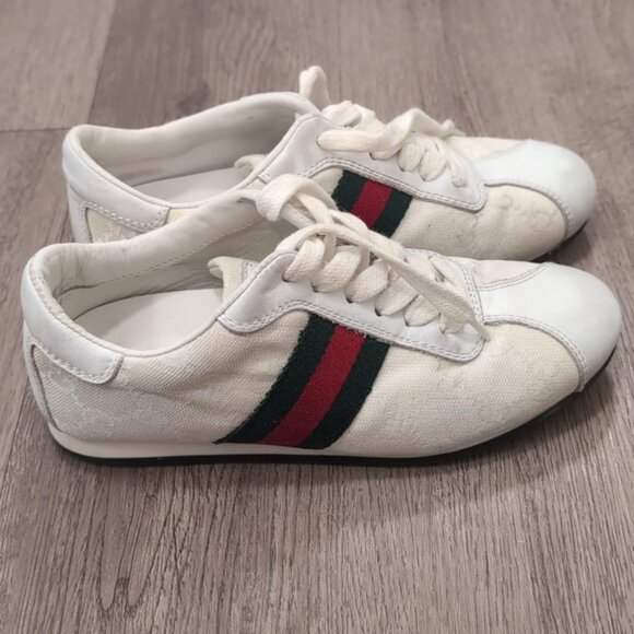 Gucci Other - Gucci Kids Shoes in White with Red and Green Stripes 13